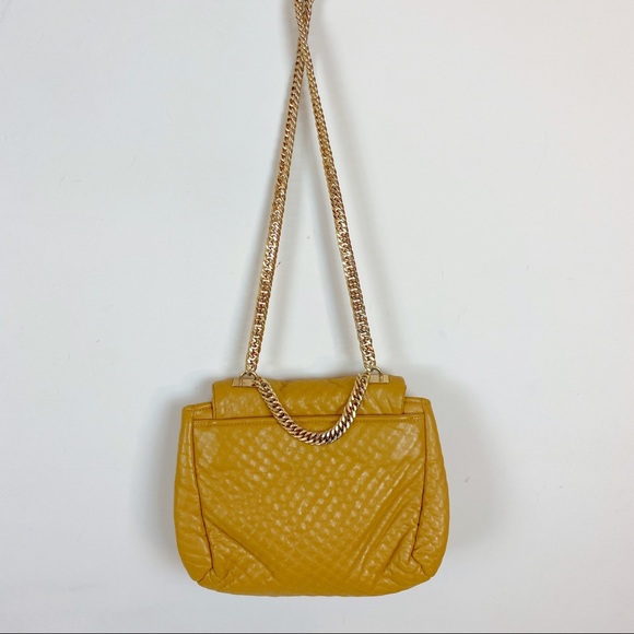 Kelsi Dagger - Picture 3 of 8